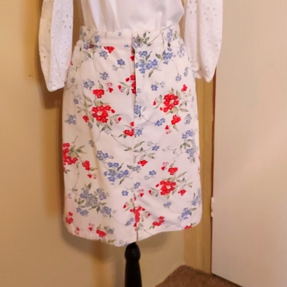 Eddie Bauer Floral A-Line Skirt - Red, Blue, White